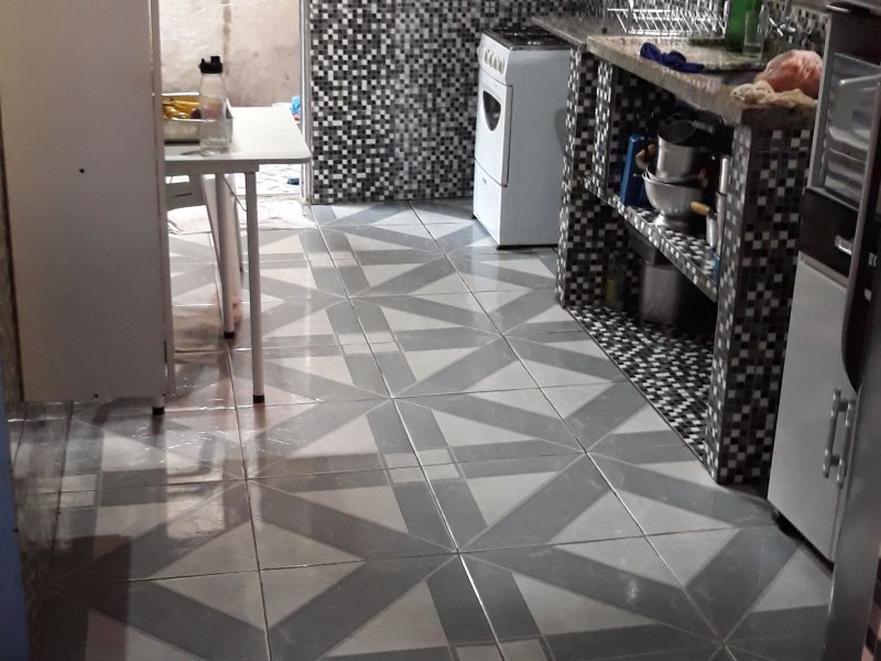 Casa à venda Vila Serralheiro com 20m² e 4 quartos por R$ 140.000 - 1162159116-img-20180930-wa0145.jpeg