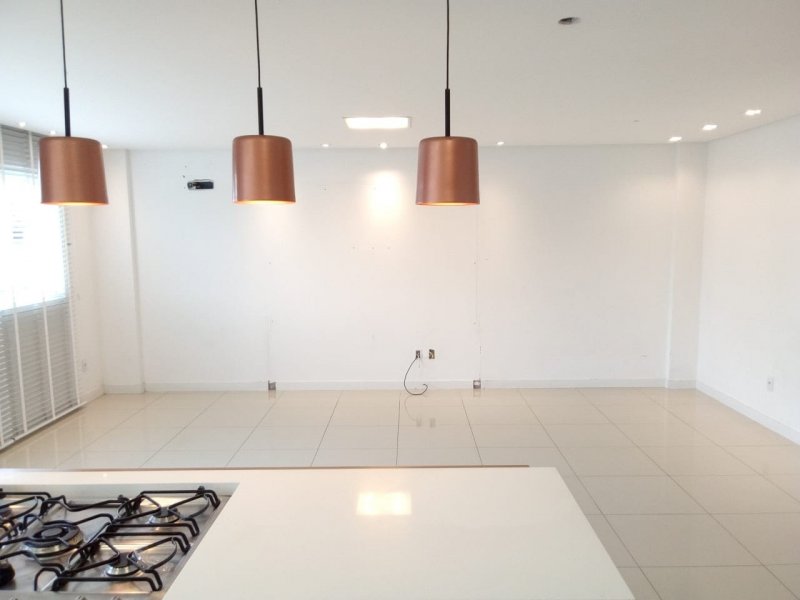 Cobertura à venda Centro 1 com 254m² e 3 quartos por R$ 770.000 - 1132861236-04.jpeg
