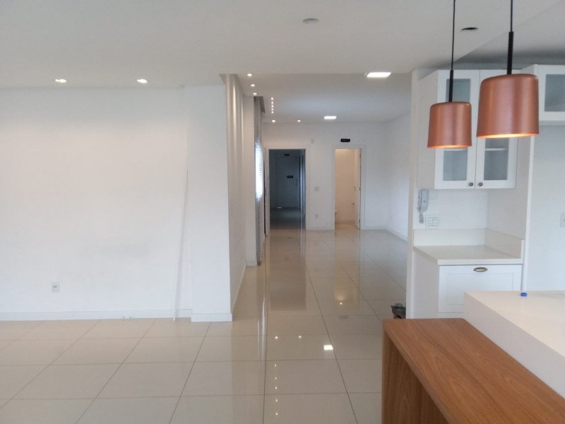 Cobertura à venda Centro 1 com 254m² e 3 quartos por R$ 770.000 - 1350665634-16.jpeg