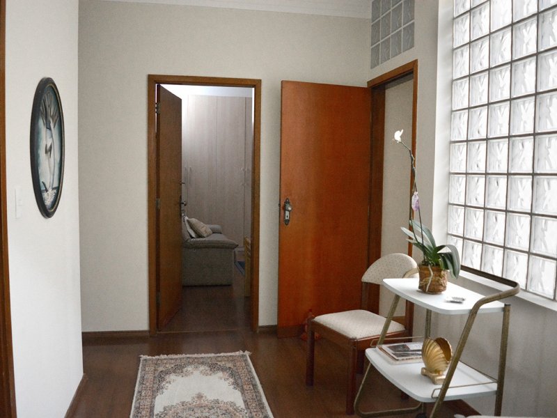 Casa à venda Vila Monumento com 400m² e 3 quartos por R$ 2.200.000 - 1810586646-hall-dos-quartos-1.jpg