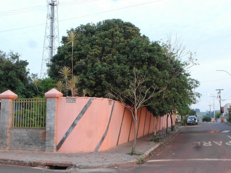 Casa à venda centro com 259m² e 5 quartos por R$ 1.200 - 1138290977-sam-4529.JPG