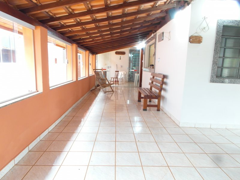 Casa à venda centro com 259m² e 5 quartos por R$ 1.200 - 1599982189-sam-4353.JPG