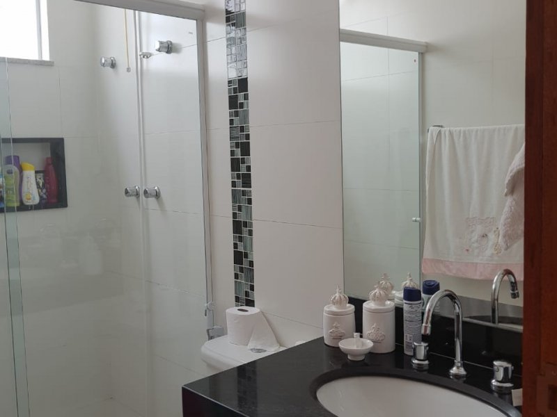 Casa à venda Centro com 175m² e 3 quartos por R$ 690.000 - 1047717049-20181014-181649287-ios.jpg