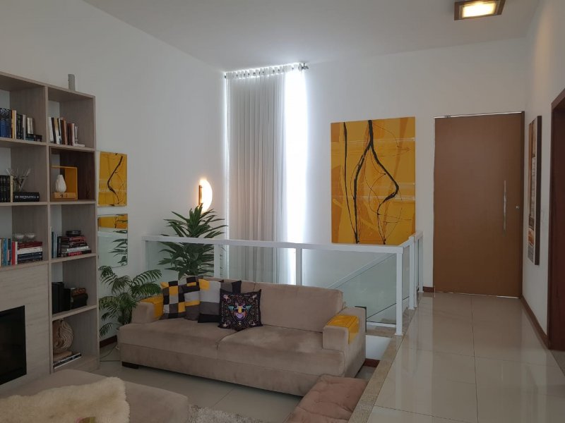 Casa à venda Centro com 175m² e 3 quartos por R$ 690.000 - 276800033-20181014-181705234-ios.jpg