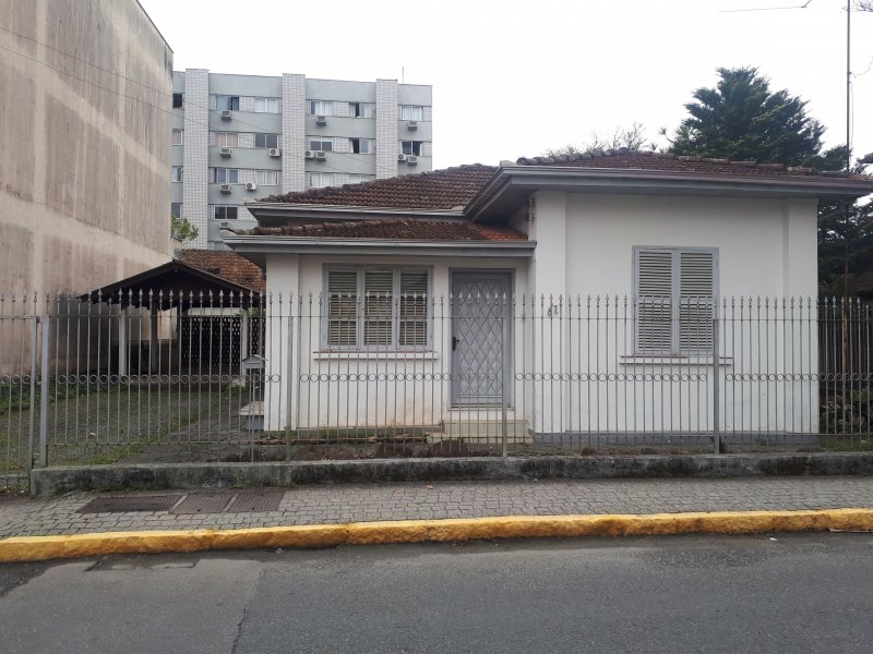 imóvel com 345m² - Centro - Joinville
