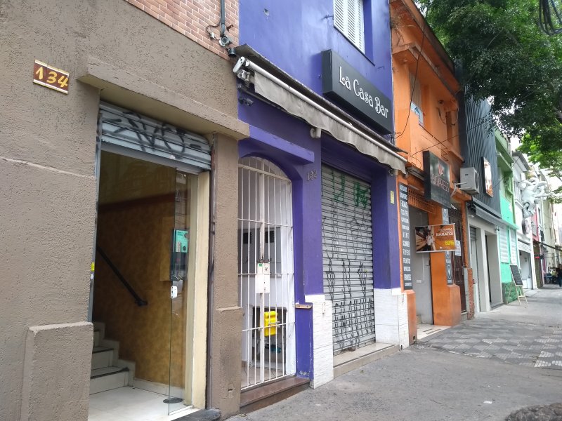 Comercial à venda São Paulo com 200m² e  quartos por R$ 980.000 - 2098199123-img-20181017-124836020-burst000-cover.jpg