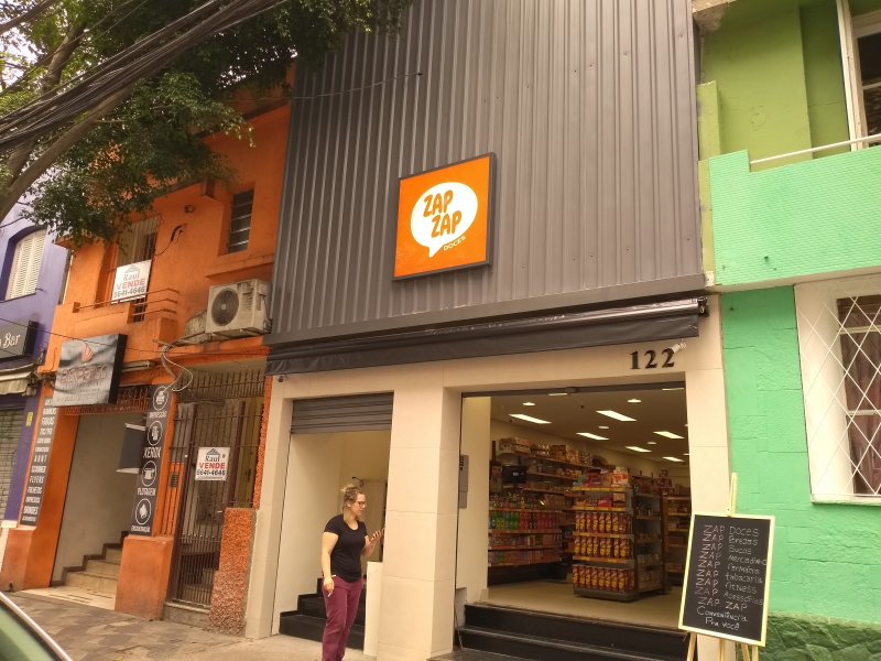 Comercial à venda São Paulo com 200m² e  quartos por R$ 980.000 - 329528296-img-20181017-124739911-burst000-cover.jpg