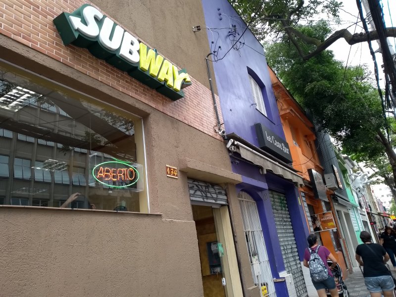 Comercial à venda São Paulo com 200m² e  quartos por R$ 980.000 - 902904997-img-20181017-124851759-burst000-cover.jpg