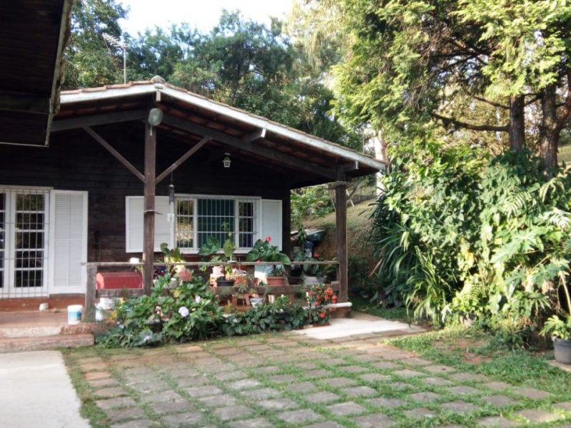 Apartamento à venda Jardim Nossa Senhora das Graças com 10500m² e 6 quartos por R$ 1.000.000 - 1519817916-whatsapp-image-2018-11-14-at-16.jpeg
