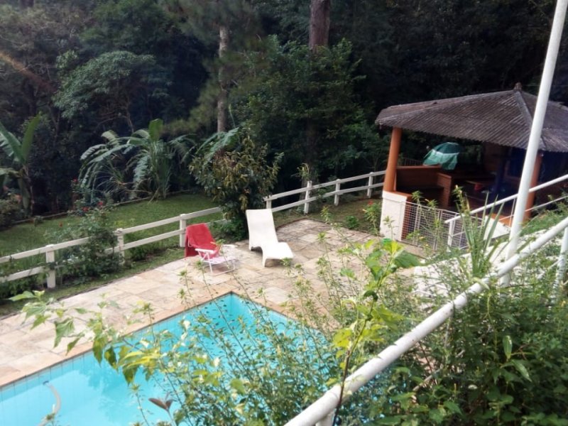 Apartamento à venda Jardim Nossa Senhora das Graças com 10500m² e 6 quartos por R$ 1.000.000 - 565776505-whatsapp-image-2018-11-14-at-16.jpeg