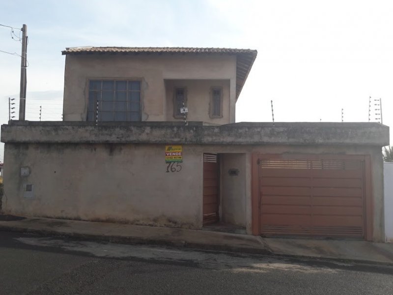 imóvel com 200m² - Jardim Santa Angelina - Araraquara