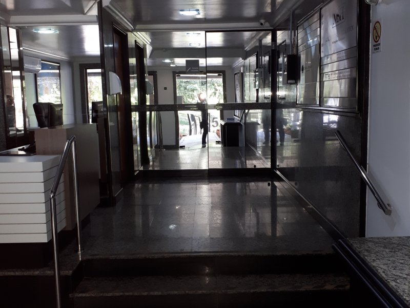 Comercial à venda Petrópolis com 88m² e  quartos por R$ 550.000 - 193044695-20180907-111710.jpg