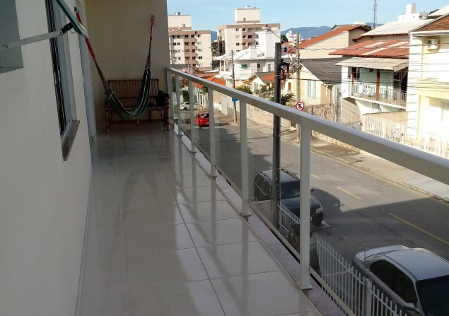imóvel com 306m²
