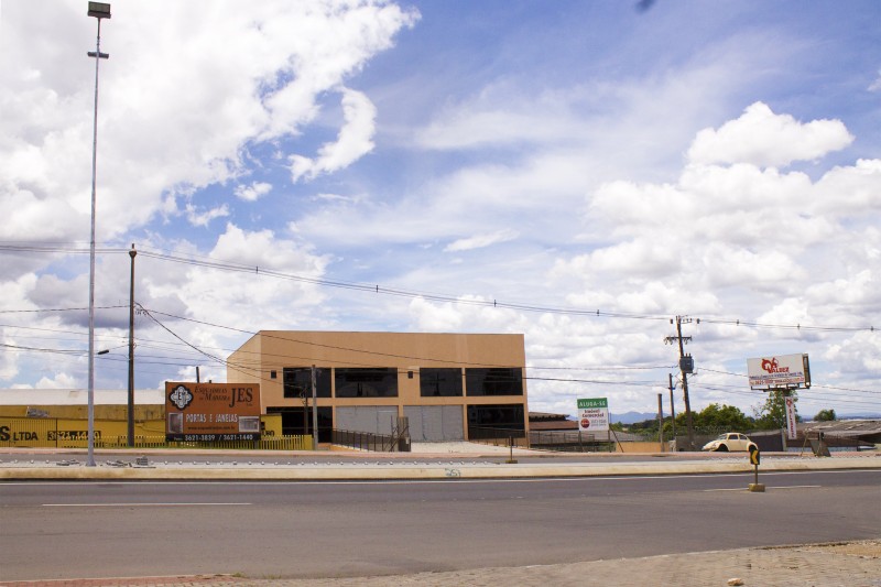 Comercial para alugar Roça Grande com 2000m² e  quartos por R$ 19.800 - 1095951992-mg-9731.jpg