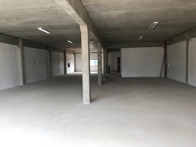 Comercial para alugar Roça Grande com 2000m² e  quartos por R$ 19.800 - 1103920569-whatsapp-image-2018-12-04-at-11.jpeg