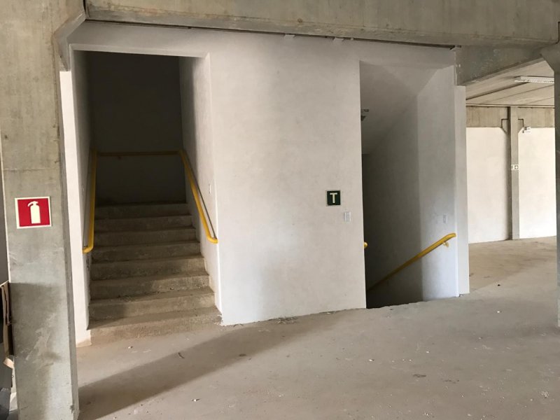 Comercial para alugar Roça Grande com 2000m² e  quartos por R$ 19.800 - 956141133-whatsapp-image-2018-12-04-at-11.jpeg