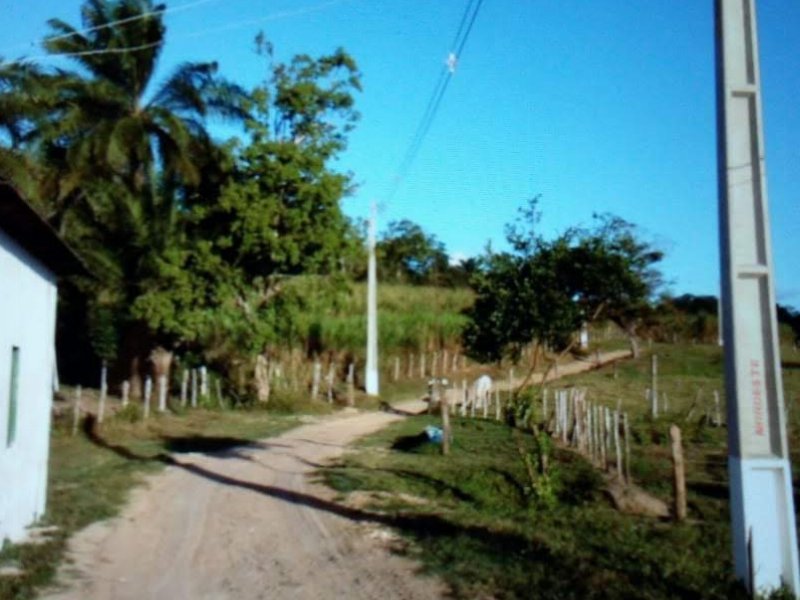 imóvel com 500m² - Br 324 - Feira de Santana