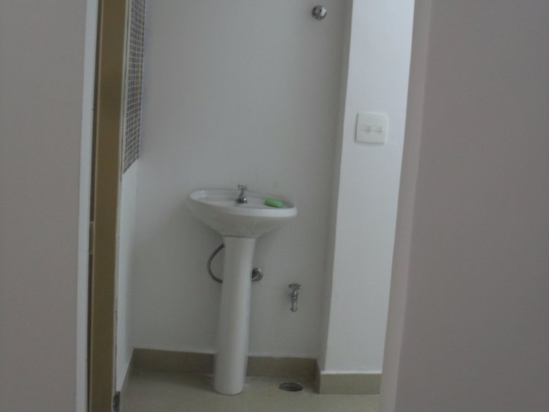 Comercial para alugar Centro com 100m² e  quartos por R$ 4.000 - 1342189056-sam-3102.JPG