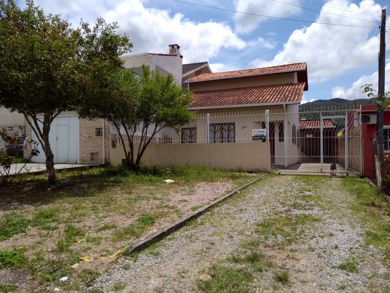 imóvel com 160m² - São Sebastiao - Palhoça