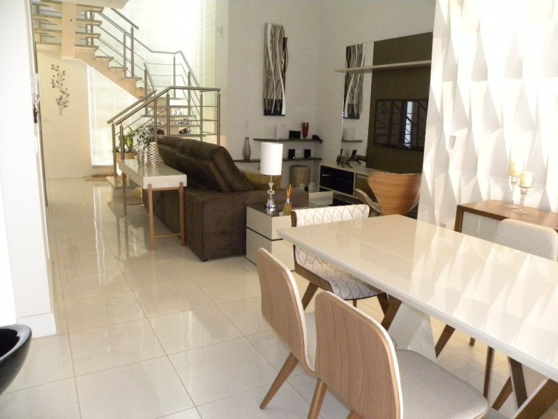 Casa de condomínio à venda Palm Park com 274m² e 3 quartos por R$ 930.000 - 1350805035-dscn5203.JPG