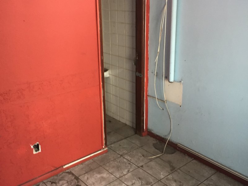 Comercial à venda Cachoeirinha com 970m² e  quartos por R$ 1.200.000 - 1558615785-img-8971.JPG