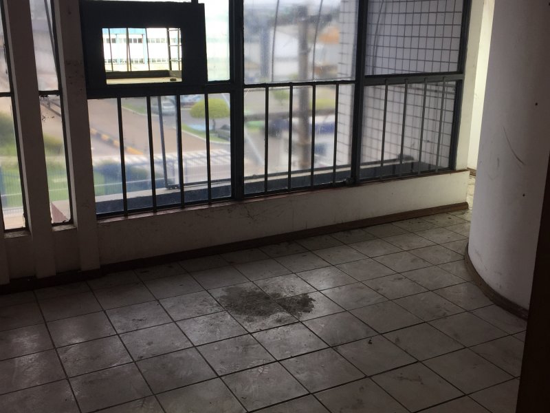 Comercial à venda Cachoeirinha com 970m² e  quartos por R$ 1.200.000 - 163877546-img-8941.JPG