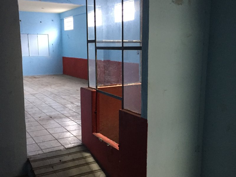 Comercial à venda Cachoeirinha com 970m² e  quartos por R$ 1.200.000 - 1914526419-img-8983.JPG