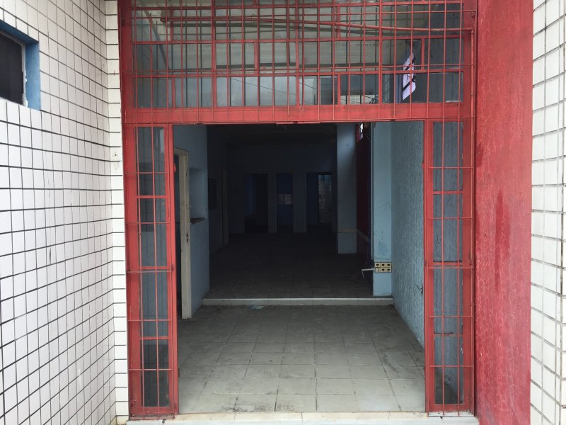 Comercial à venda Cachoeirinha com 970m² e  quartos por R$ 1.200.000 - 2010755805-img-8976.JPG