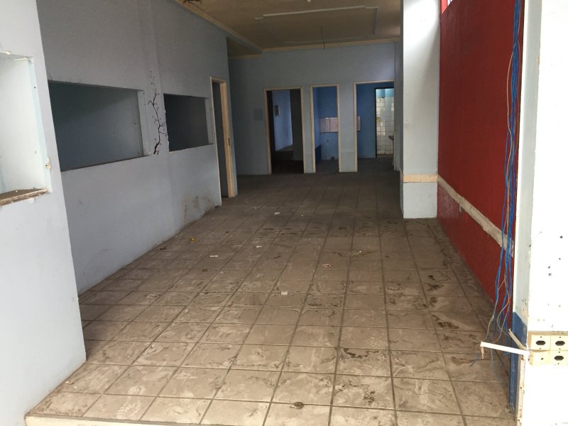 Comercial à venda Cachoeirinha com 970m² e  quartos por R$ 1.200.000 - 213936477-img-8977.JPG