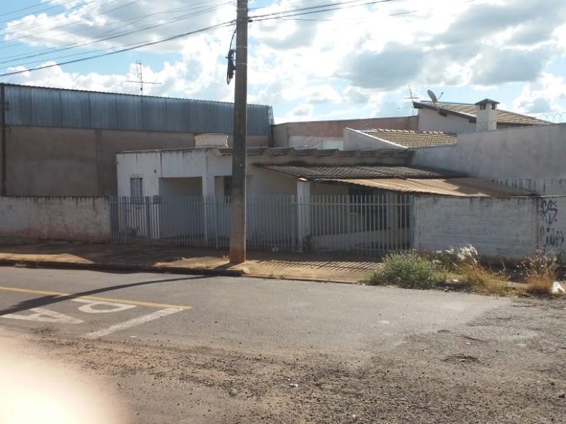Comercial à venda Jardim Arapua com 70m² e  quartos por R$ 130.000 - 837229908-rnhorizonte-3.jpg