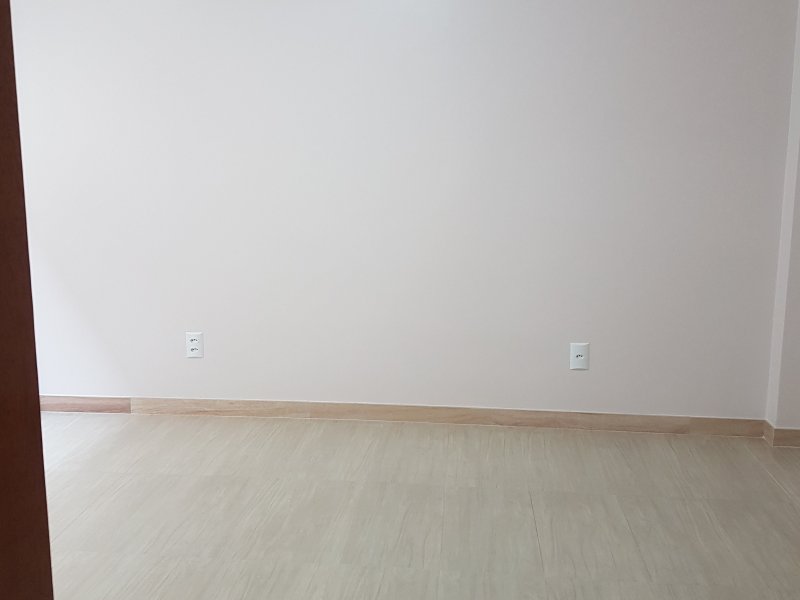 Apartamento à venda Centro com 40m² e 1 quarto por R$ 250.000 - 1101214753-quarto2.jpg