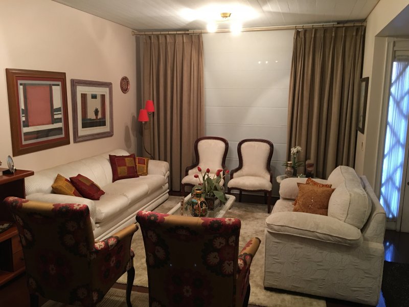 imóvel com 243m² - Chácara das Pedras - Porto Alegre