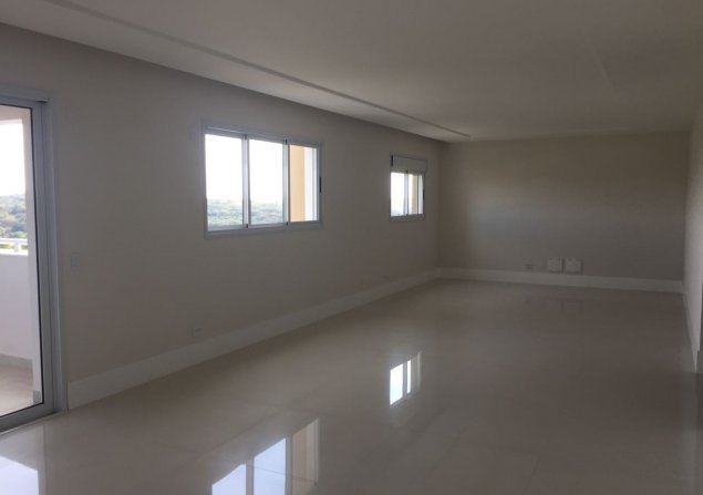 imóvel com 245m²