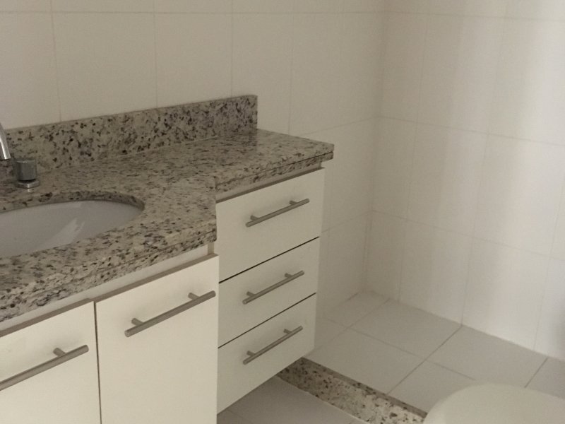 Apartamento à venda Icaraí com 138m² e 4 quartos por R$ 1.095.000 - 143255934-12-banheiro-social.JPG