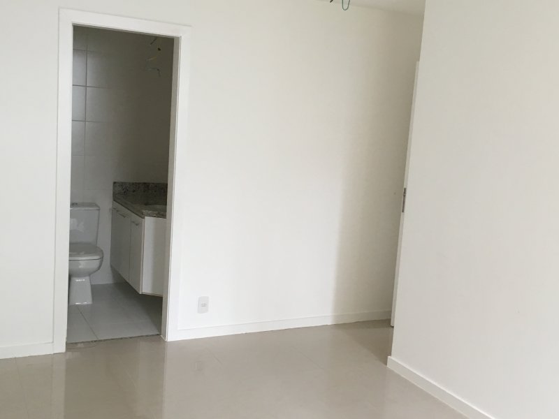 Apartamento à venda Icaraí com 138m² e 4 quartos por R$ 1.095.000 - 323883119-19-suite-principal.JPG