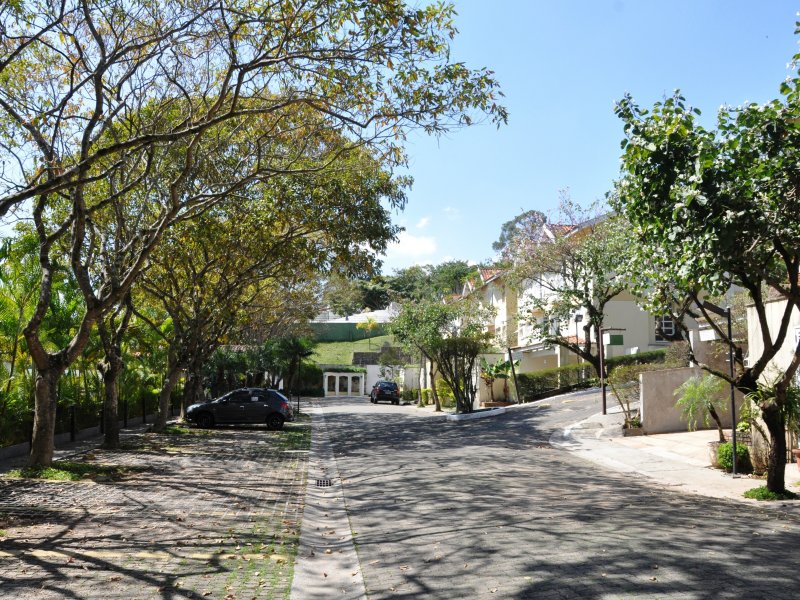 Casa de condomínio à venda Granja Viana com 326m² e 4 quartos por R$ 1.450.000 - 1385185388-dsc-0043-2.JPG