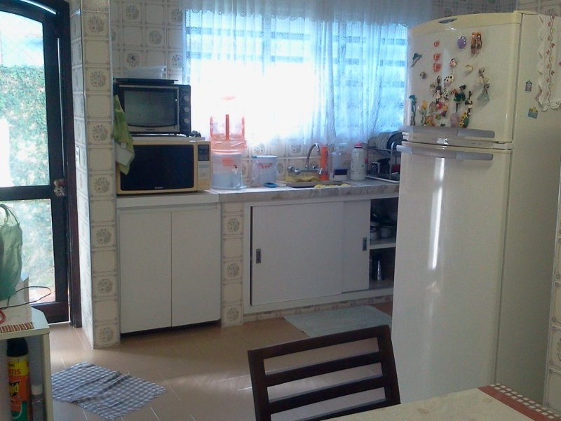 Casa à venda Balneário Praia do Pernambuco com 330m² e 4 quartos por R$ 1.100.000 - 1153824262-g-cozinha-interna-2.jpg