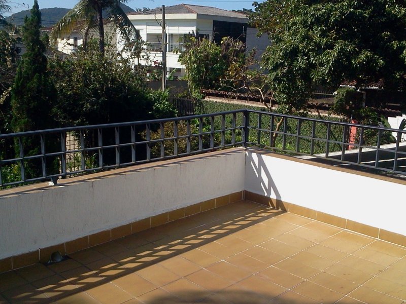 Casa à venda Balneário Praia do Pernambuco com 330m² e 4 quartos por R$ 1.100.000 - 375526897-p-terraco.jpg