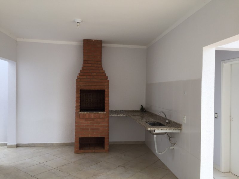 imóvel com 300m² - João Aranha - Paulinia