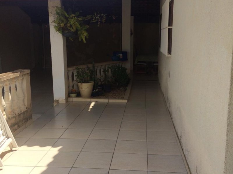 Casa à venda Residencial Hipica Jaguari com 600m² e 3 quartos por R$ 480.000 - 1478756580-garagem.jpeg