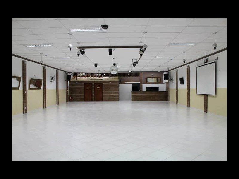 Comercial à venda Prolongamento Vila Santa Cruz com 412m² e  quartos por R$ 900.000 - 873267744-49739271-2626821354070008-5170761593520128000-n.jpg