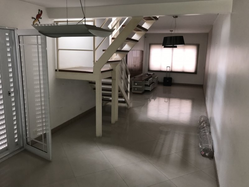 Sobrado à venda Jardim Santa Cruz (Sacomã) com 215m² e 3 quartos por R$ 636.000 - 1266259854-c5d749cc-c5bc-4029-bd56-d2158534fbfe.jpeg