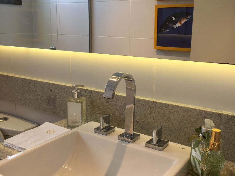 Apartamento à venda Petrópolis com 109m² e 2 quartos por R$ 720.000 - 653987442-img-5053.JPG
