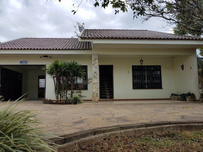 imóvel com 170m² - Centro - Mandirituba