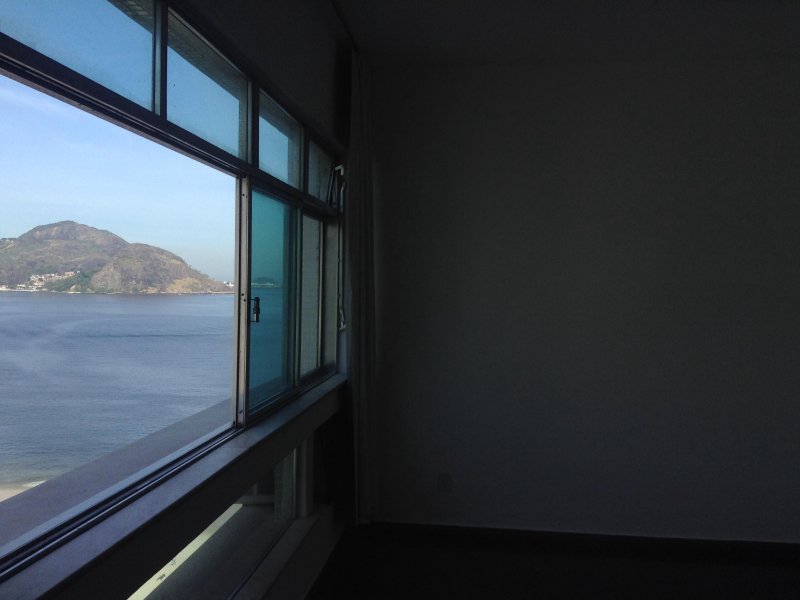 Casa à venda Iucas com 110m² e 3 quartos por R$ 980.000 - 2144458359-praia-sala-janela.jpg