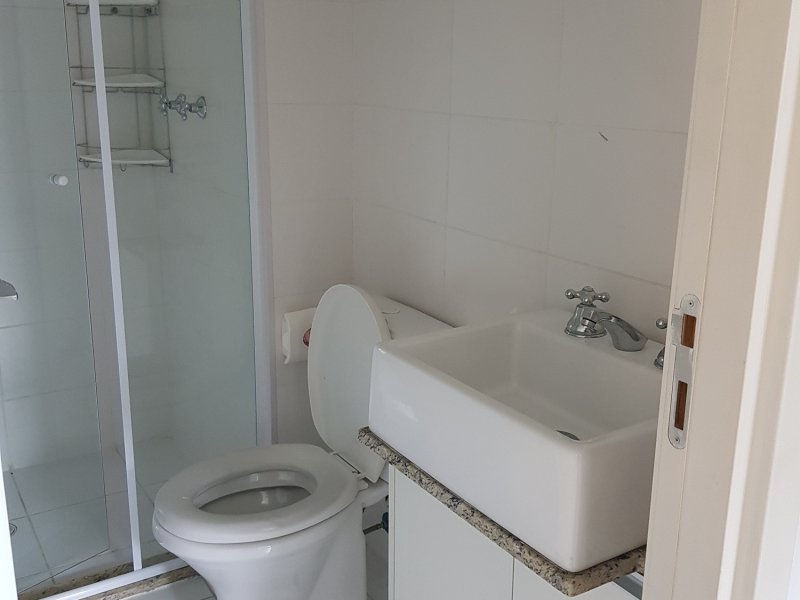 Apartamento à venda Vila Andrade com 51m² e 2 quartos por R$ 330.000 - 2037828090-banheiro.jpg