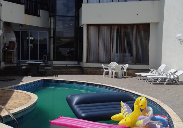 imóvel com 300m²