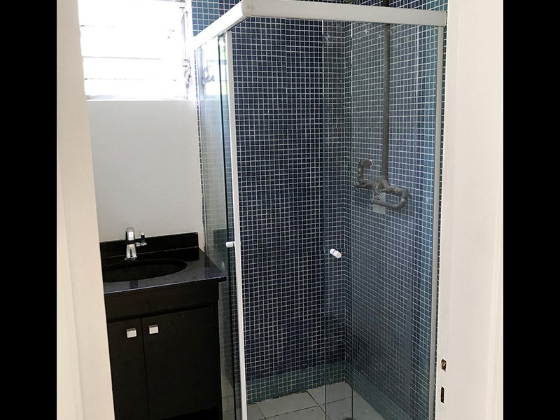 Apartamento à venda Alto de Pinheiros com 62m² e 3 quartos por R$ 480.000 - 629883958-15banheiro3.jpeg