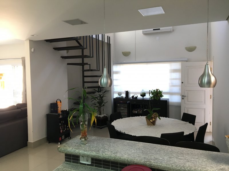 Casa à venda jardim danúbio com 220m² e 2 quartos por R$ 580.000 - 1268263339-img-0692.JPG