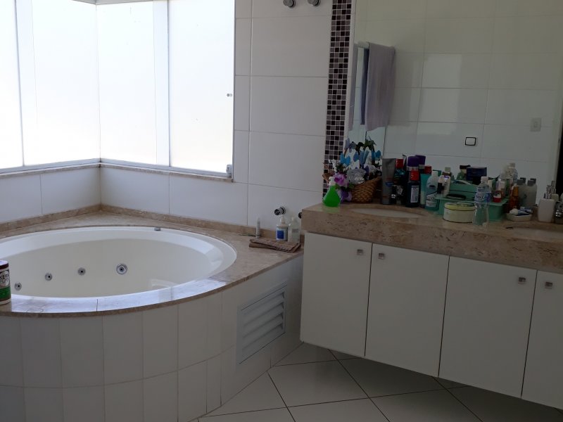Casa de condomínio à venda Chácaras Reunidas São Jorge com 250m² e 4 quartos por R$ 990.000 - 101627872-20181231-133153.jpg